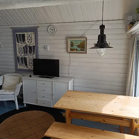 Lipetti, New Sauna, Budget Week Hytte *